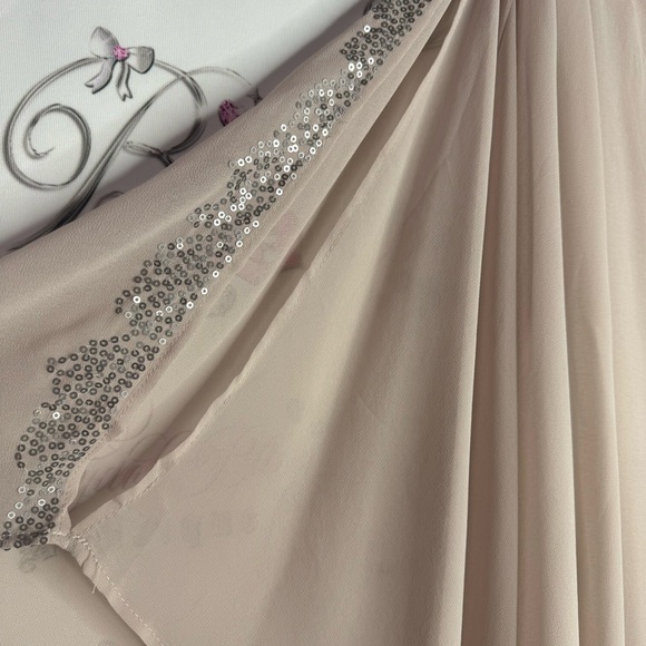 Cream dress bat wing open shoulder cold shoulder sparkly sequin tan flowy luxe - Picture 4 of 11